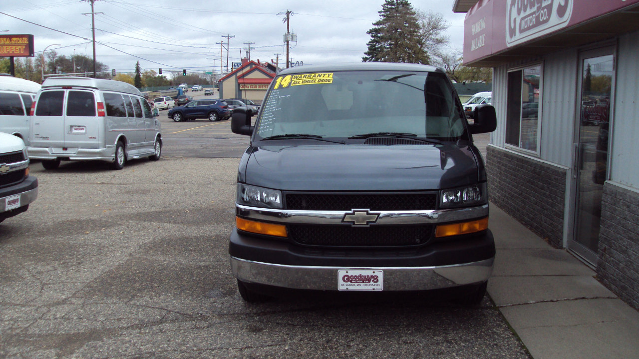 Used 2014 Chevrolet Express 1500 LT w/ LT Preferred Equipment Group image 3