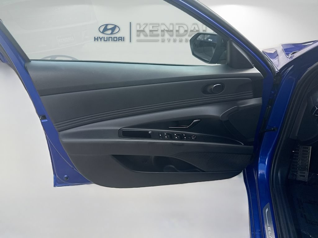 Used 2026 Hyundai Elantra Sport FWD image 17