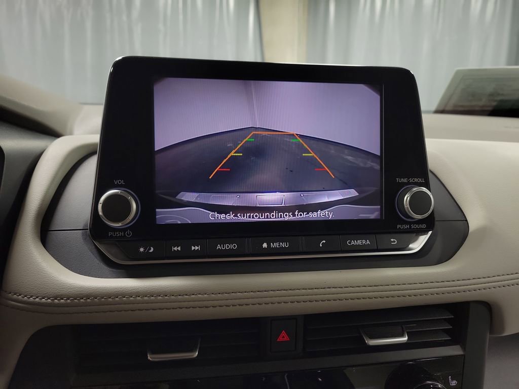 Used 2024 Nissan Rogue SV w/ SV Premium Package image 18