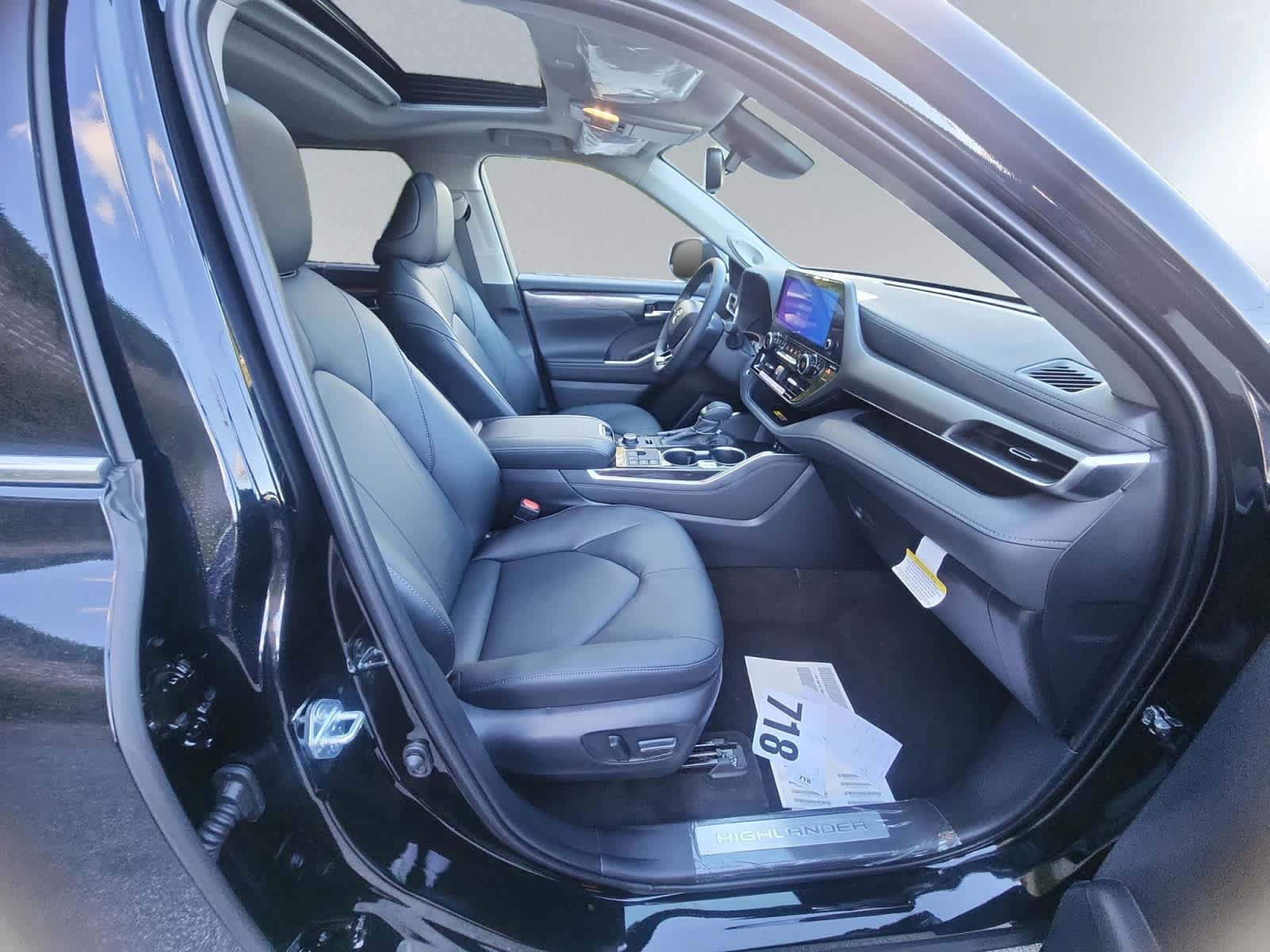 New 2026 Toyota Highlander Limited AWD/4WD image 20