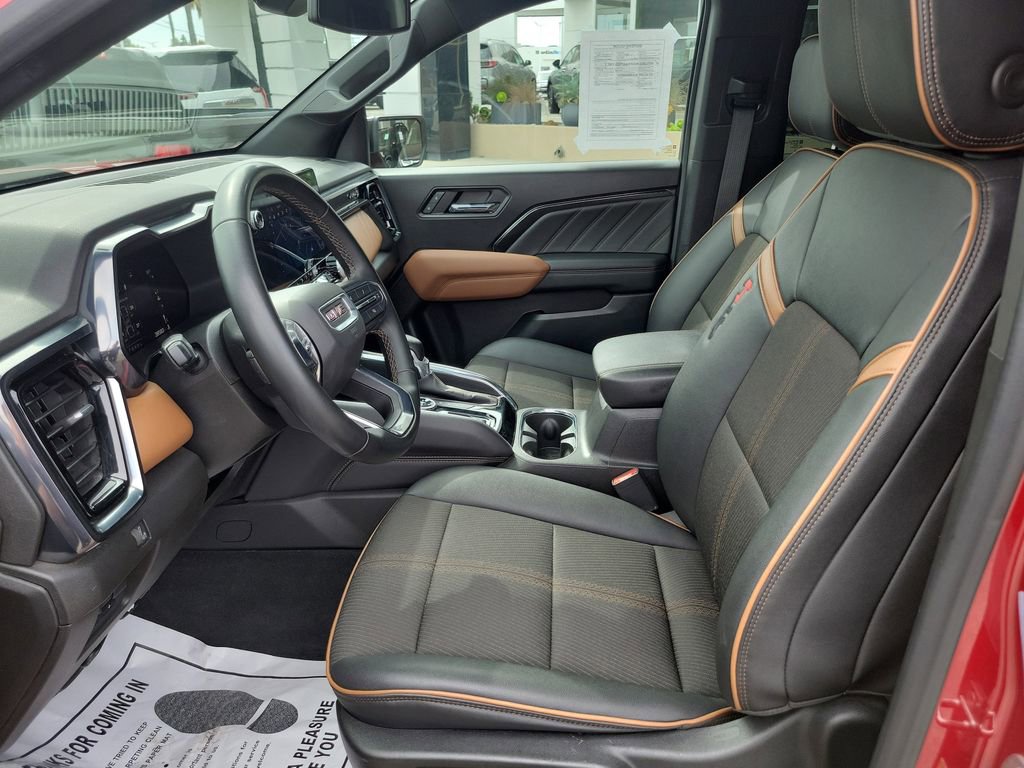 Used 2023 GMC Canyon AT4 w/ Canyon Safety Plus Package AWD/4WD image 16