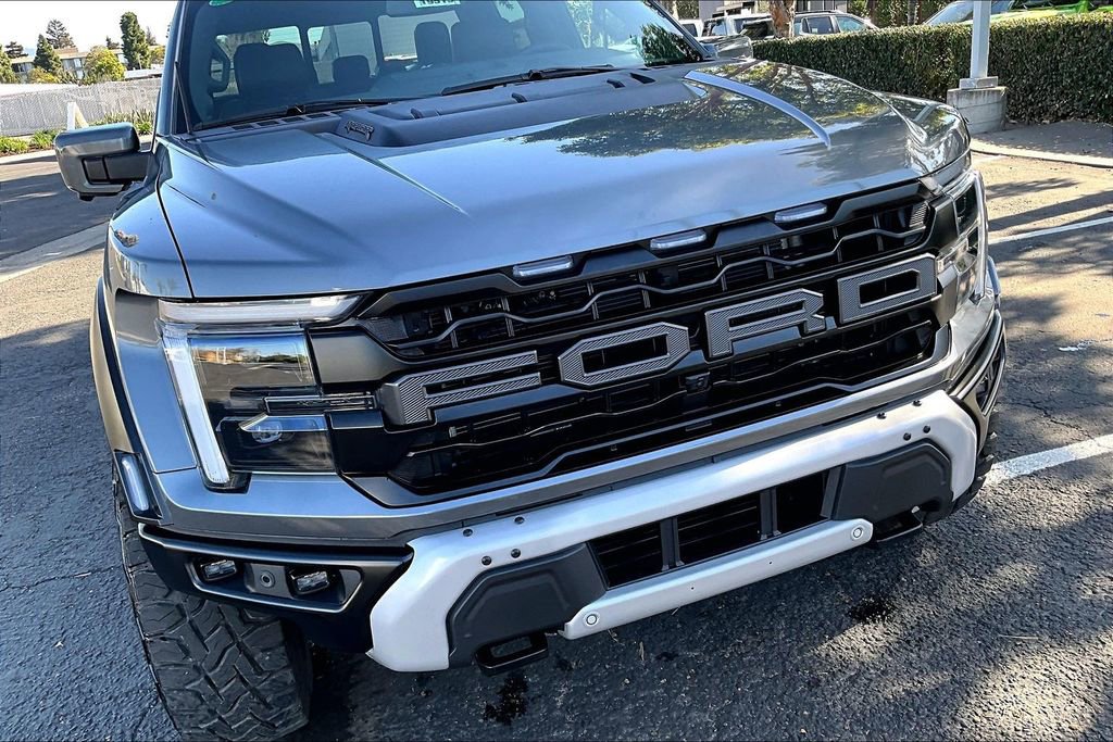 Used 2025 Ford F150 Raptor image 27