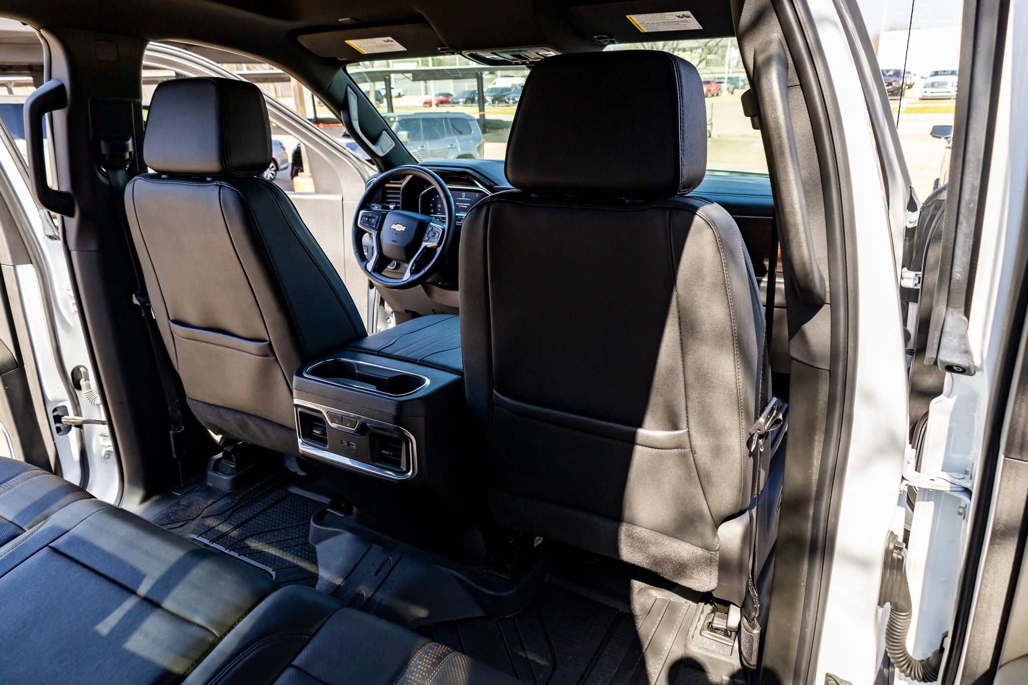 Used 2024 Chevrolet Silverado 1500 High Country w/ Technology Package image 31