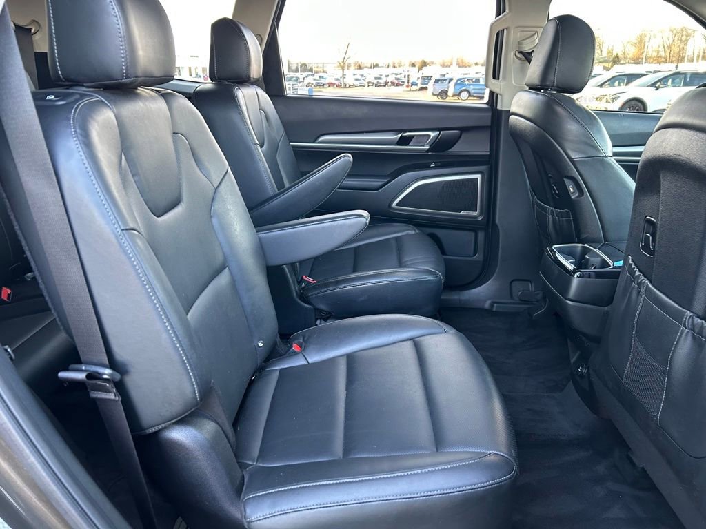 Certified 2021 Kia Telluride S image 26