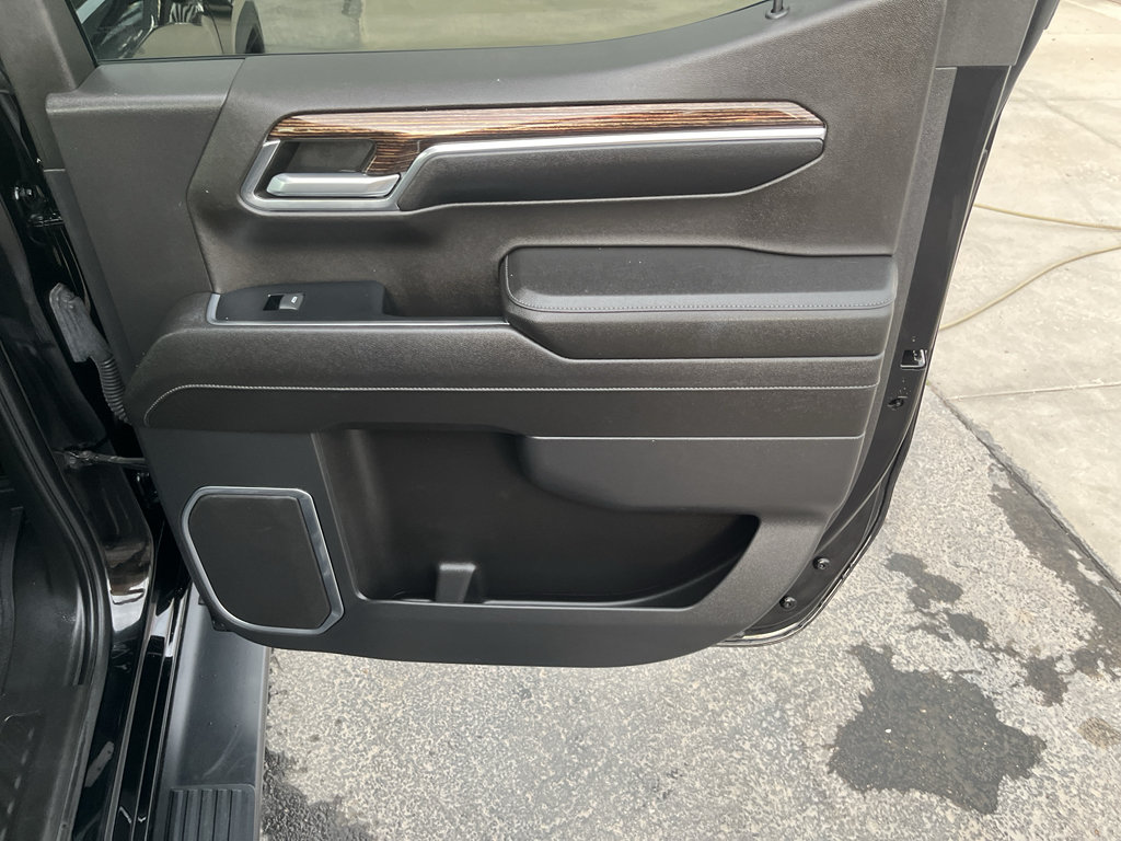 Used 2023 GMC Sierra 1500 Elevation AWD/4WD image 15