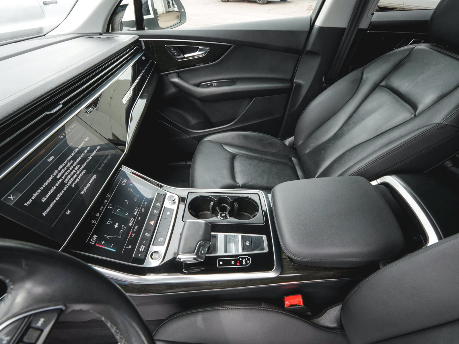 Used 2023 Audi Q7 3.0T Premium w/ Convenience Package AWD/4WD image 32