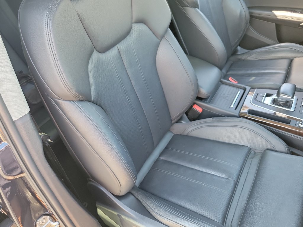 Used 2019 Audi Q5 Premium w/ Premium Plus Package AWD/4WD image 21