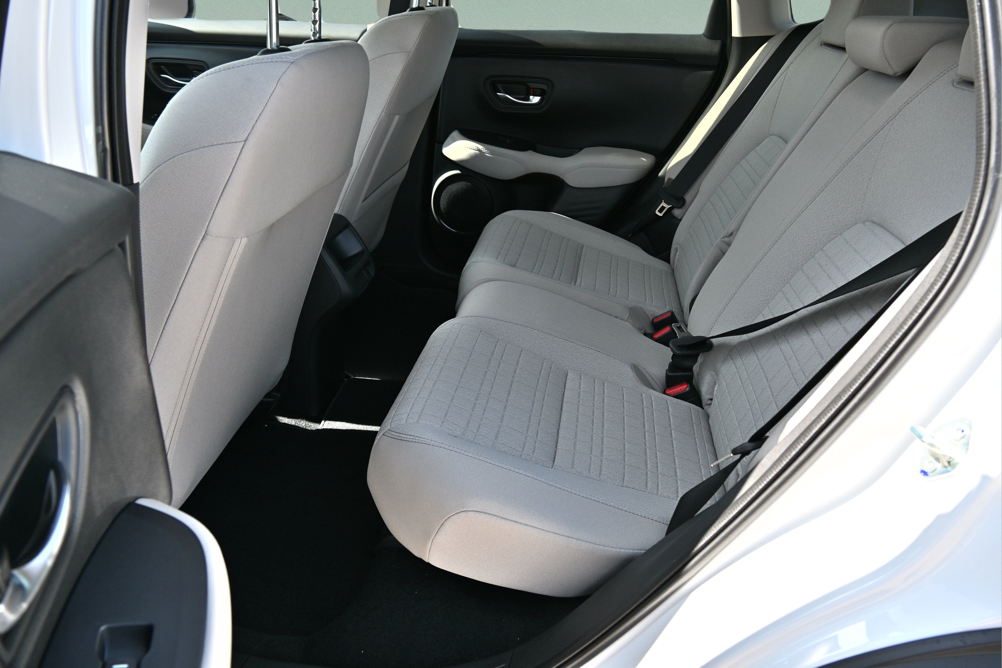 New 2027 Honda HR-V LX image 14