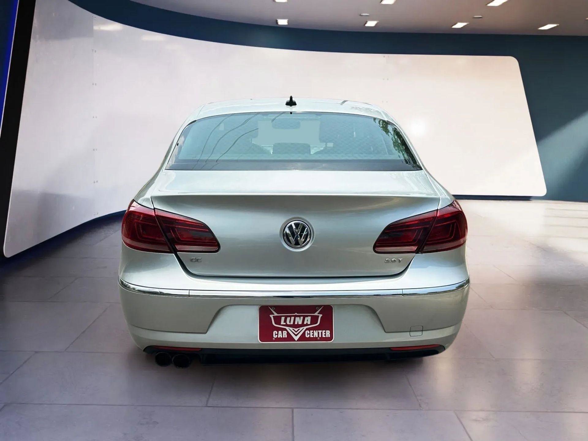 Used 2014 Volkswagen CC R-Line FWD image 4