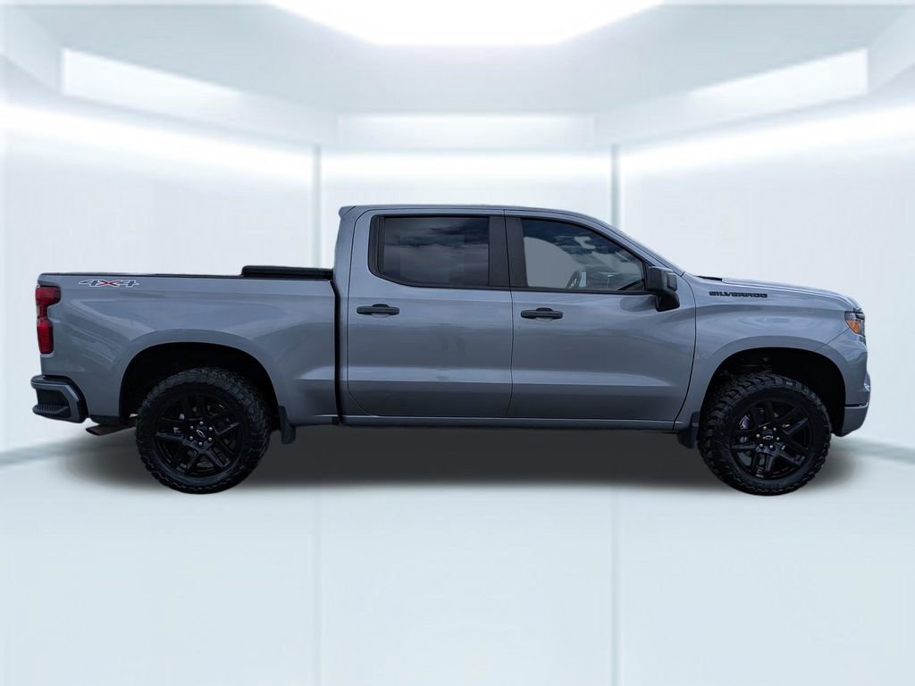 Used 2024 Chevrolet Silverado 1500 Custom image 7