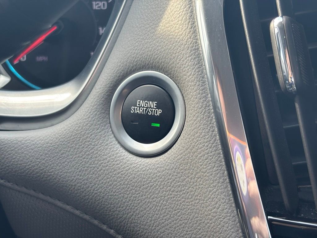 Used 2019 Chevrolet Traverse Premier w/ Driver Confidence II Package FWD image 35