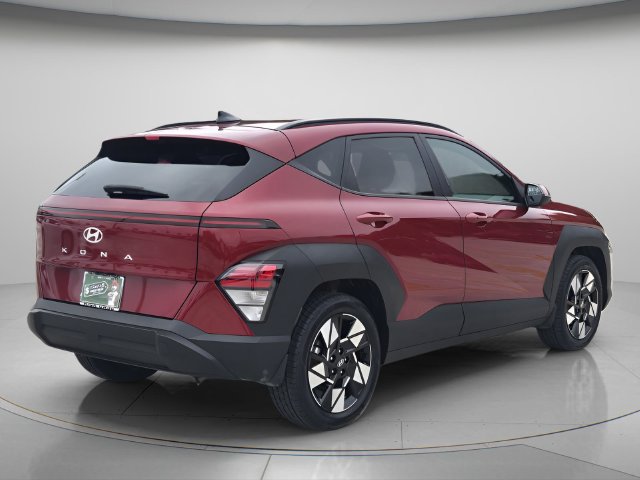 Used 2024 Hyundai Kona SEL FWD image 6