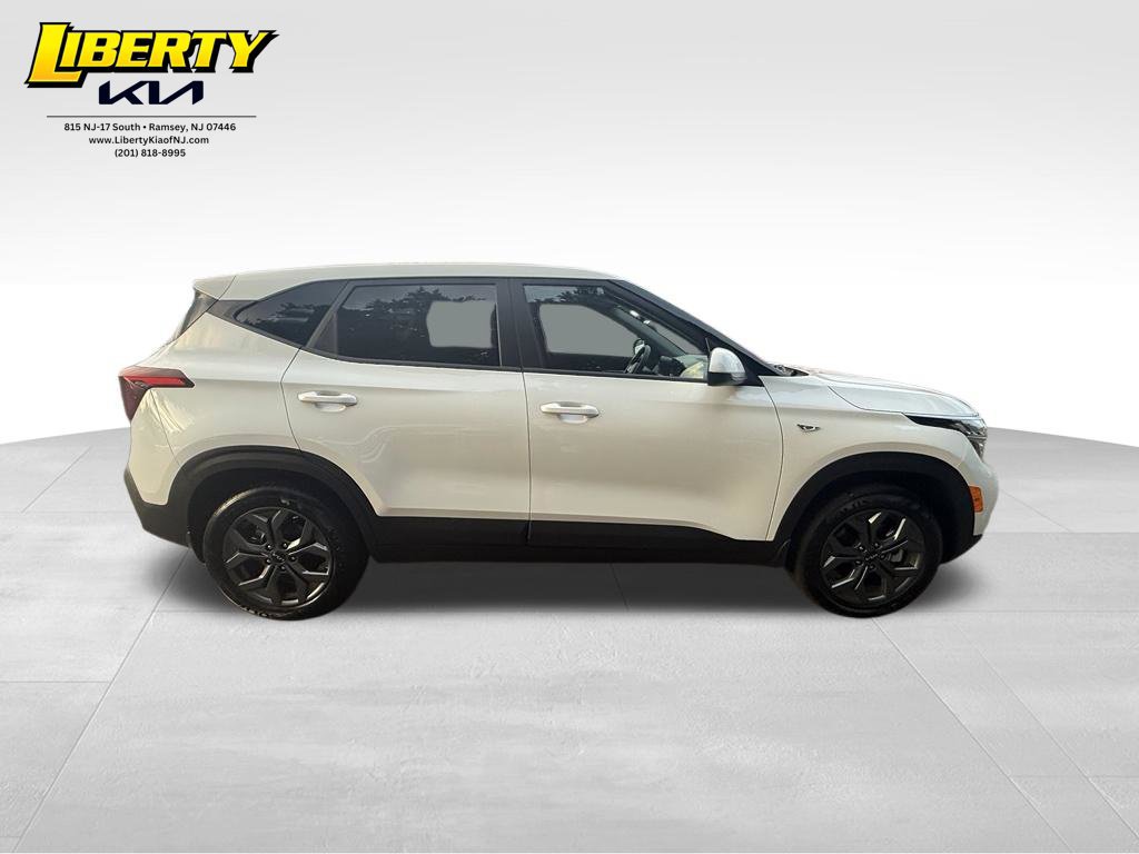 Used 2026 Kia Seltos LX AWD/4WD image 8