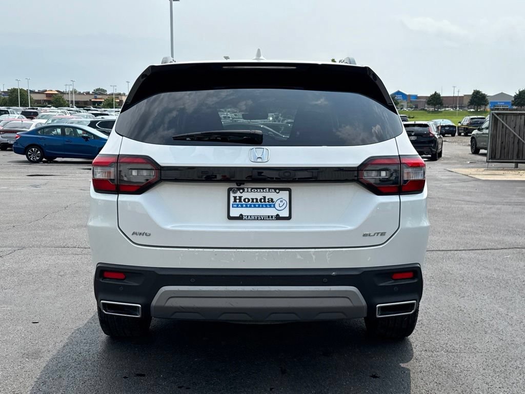 Used 2025 Honda Pilot Elite image 6