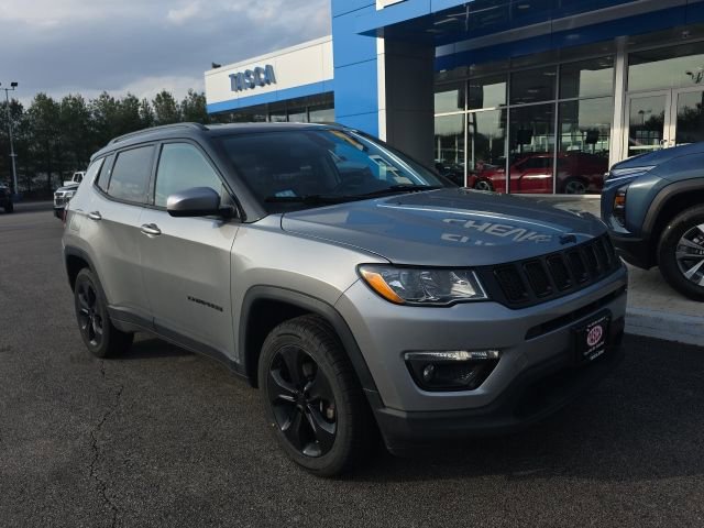 Used 2020 Jeep Compass Latitude image 1