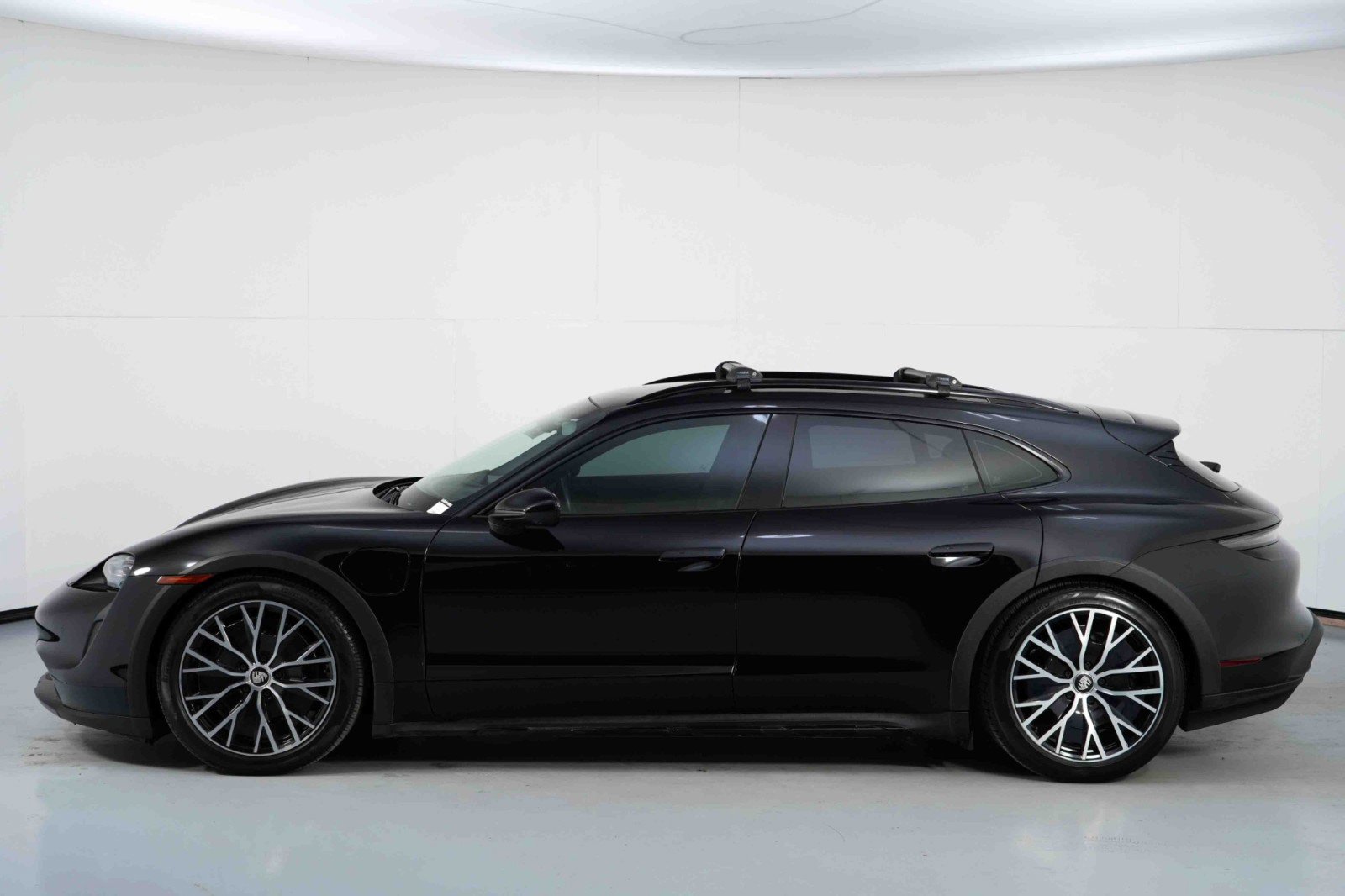 Used 2023 Porsche Taycan 4 Cross Turismo w/ Premium Package image 49