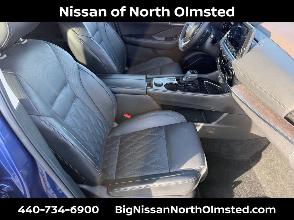 Certified 2022 Nissan Rogue Platinum w/ Head-Up Display Package AWD/4WD image 28