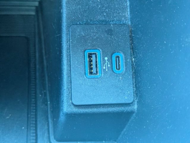 Used 2022 Ford Edge ST-Line AWD/4WD image 23