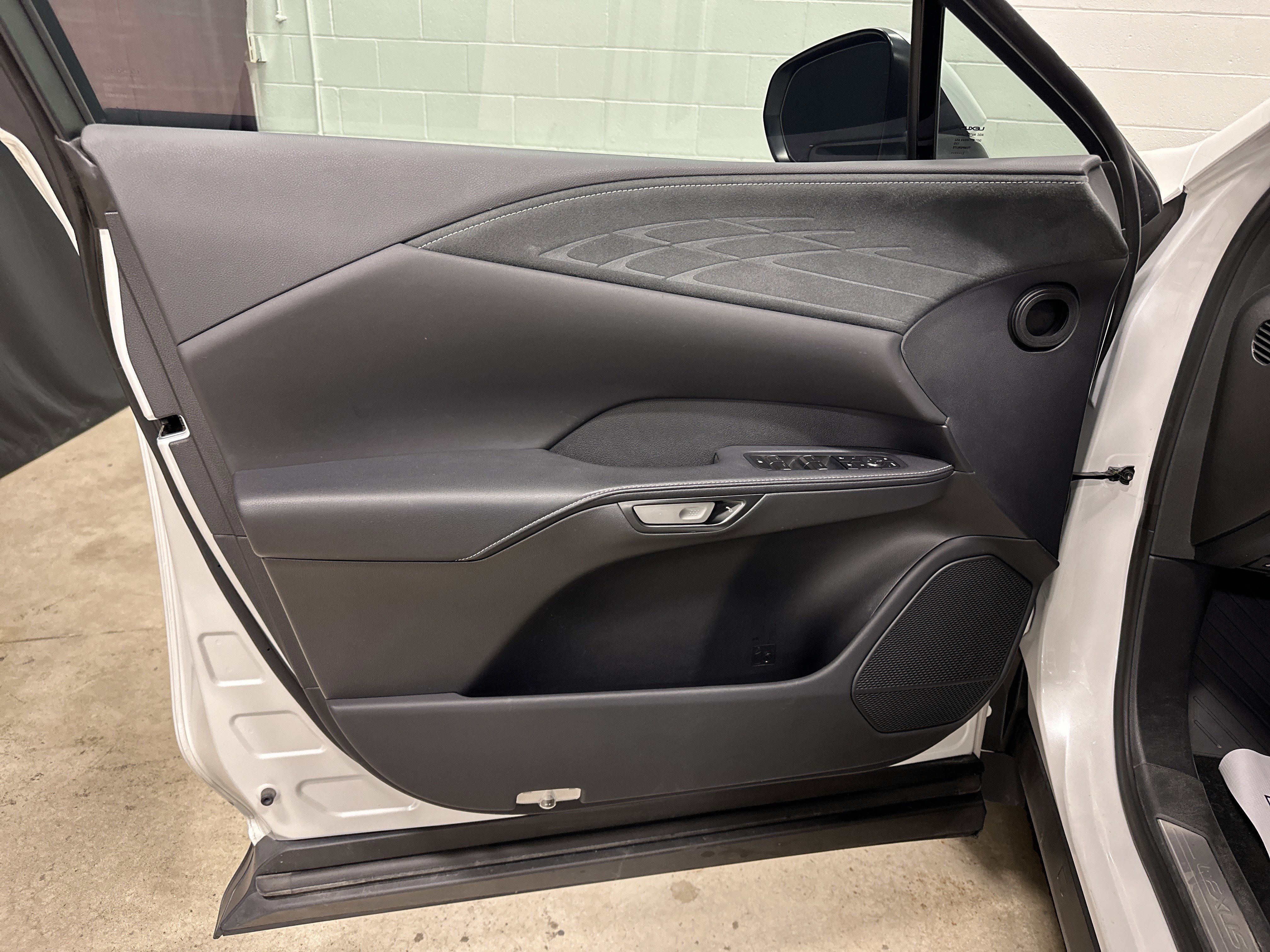 Certified 2023 Lexus RX 350 AWD w/ Accessory Package image 10