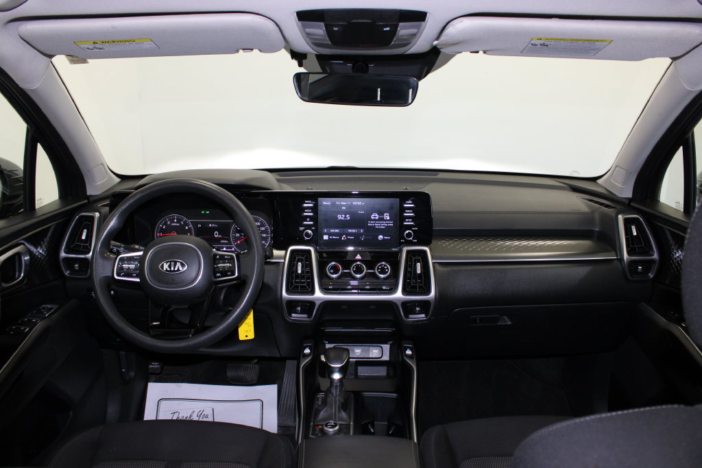 Used 2021 Kia Sorento LX AWD/4WD image 9