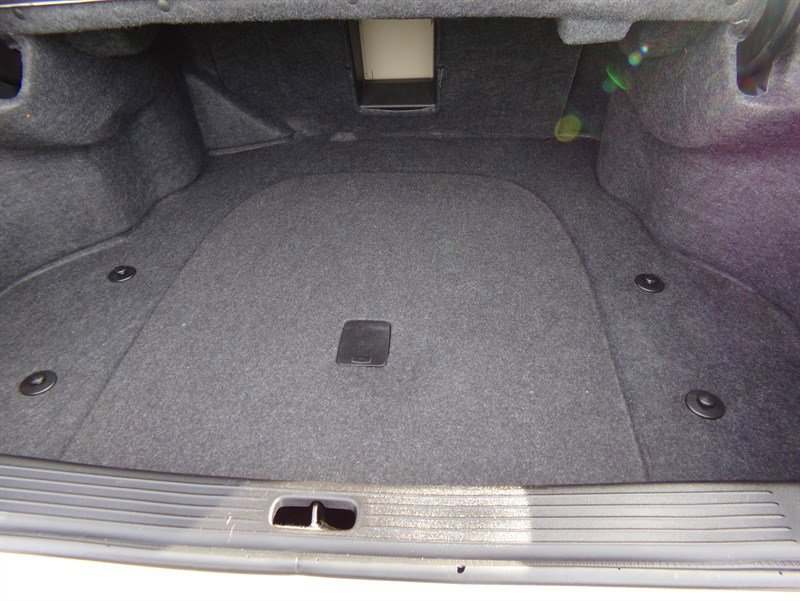 Used 2003 Cadillac De Ville Sedan w/ Comfort & Convenience Package image 61