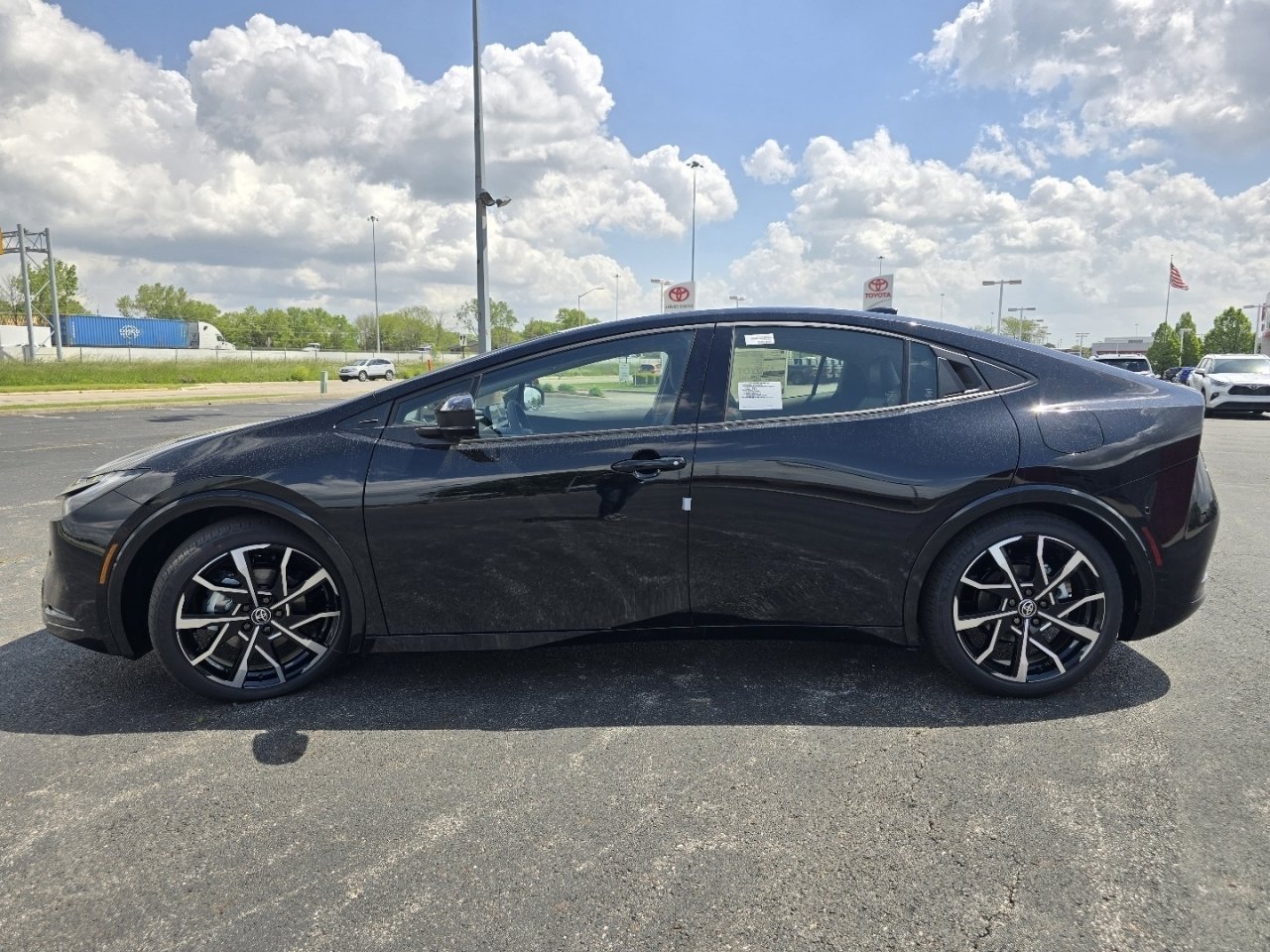 New 2026 Toyota Prius Plug-In Hybrid FWD image 15