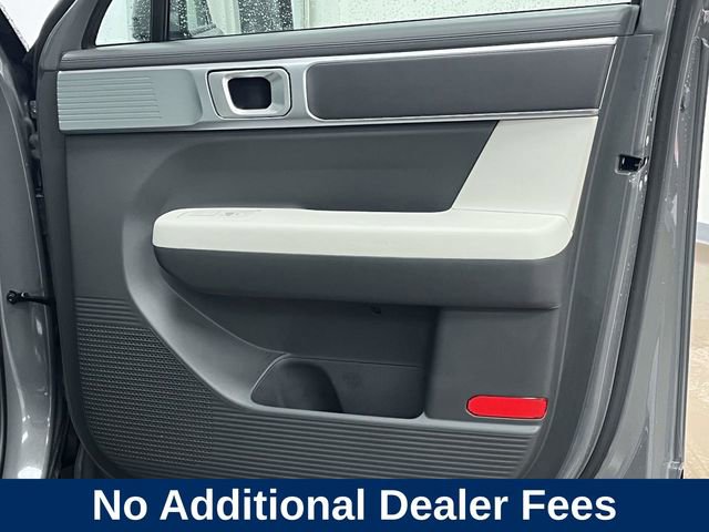 Used 2025 Hyundai Santa Fe SE FWD image 29