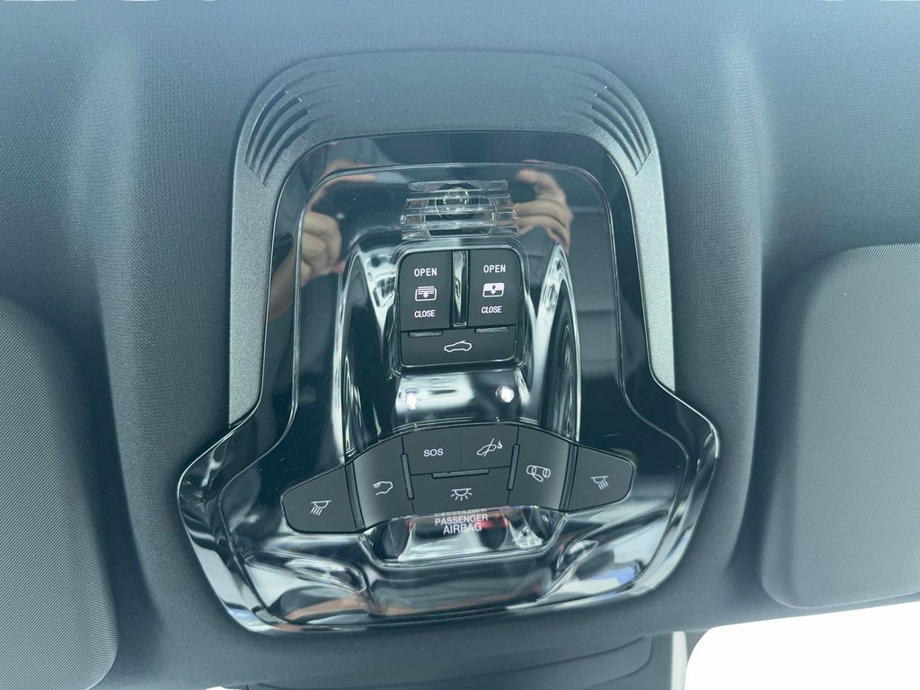 New 2025 Alfa Romeo Stelvio Sprint w/ Convenience Package image 30