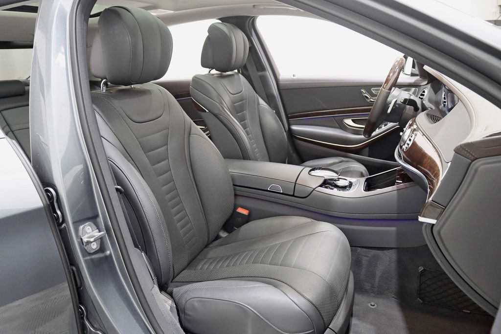 Used 2019 Mercedes-Benz S 560 4MATIC Sedan image 32