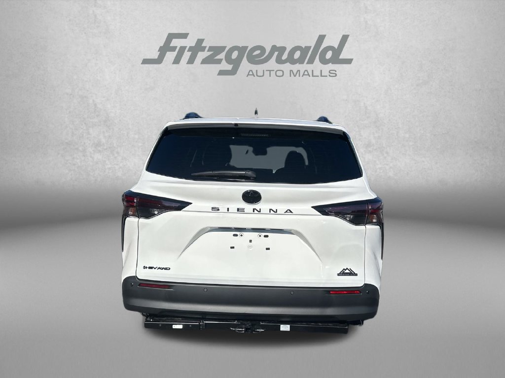 New 2026 Toyota Sienna XLE Woodland Edition AWD/4WD image 7