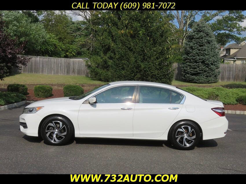 Used 2017 Honda Accord LX image 2