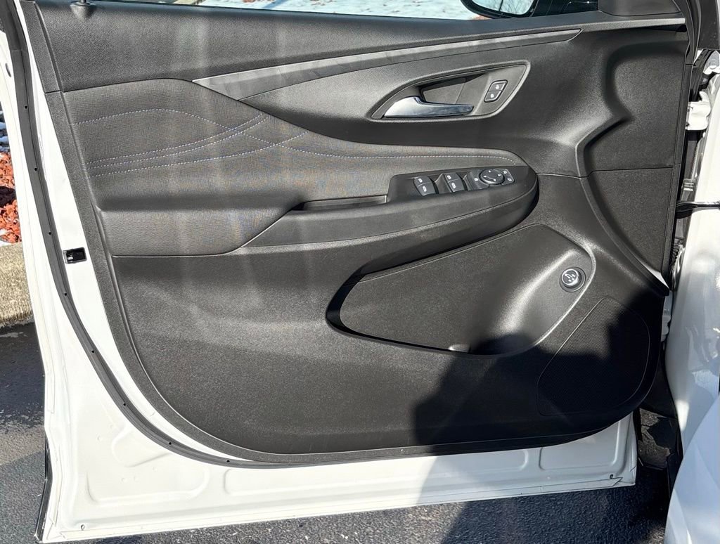 Used 2024 Buick Envista Sport Touring w/ Convenience I Package image 11