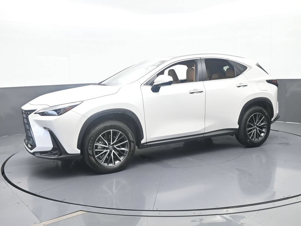 Used 2025 Lexus NX 250 FWD w/ Towing Package (2000 Lbs) video 2