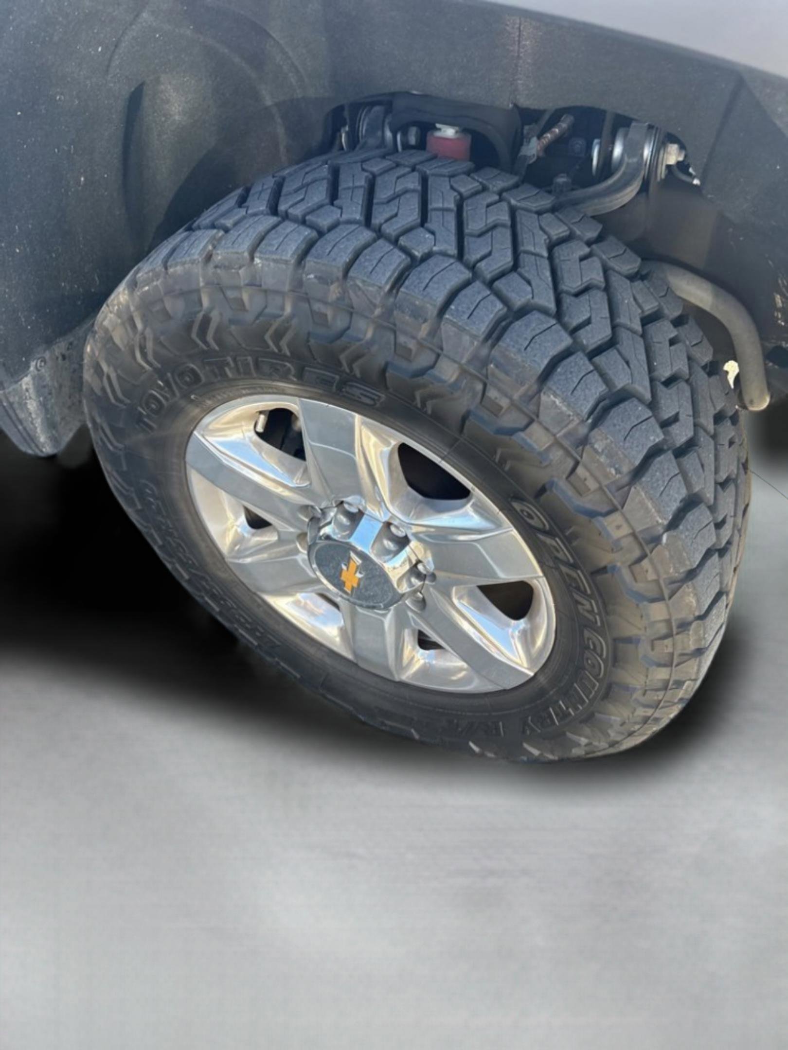 Used 2023 Chevrolet Silverado 2500 LTZ w/ LTZ Premium Package image 43