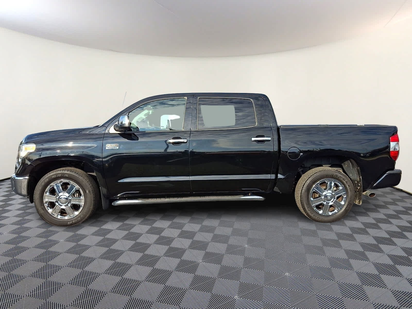 Used 2019 Toyota Tundra 1794 Edition AWD/4WD image 9