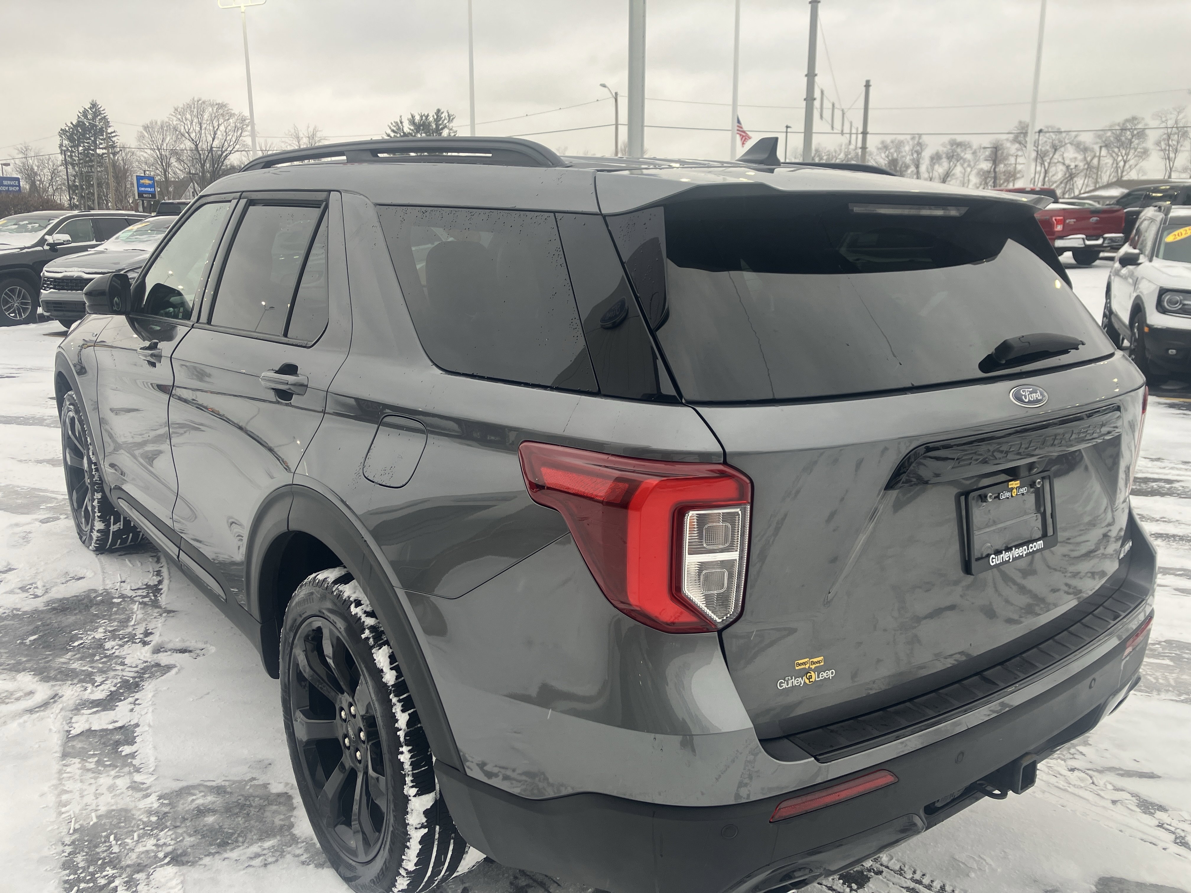 Used 2023 Ford Explorer ST-Line w/ Class IV Trailer Tow Package image 5