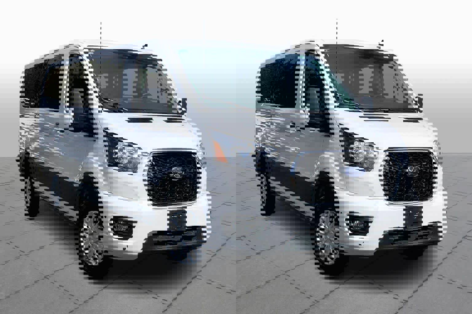 Used 2024 Ford Transit 350 XLT image 3