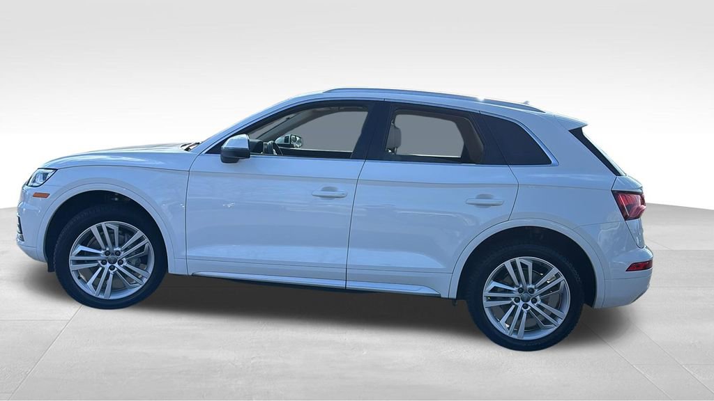 Used 2018 Audi Q5 2.0T Premium Plus w/ Premium Plus Package image 4