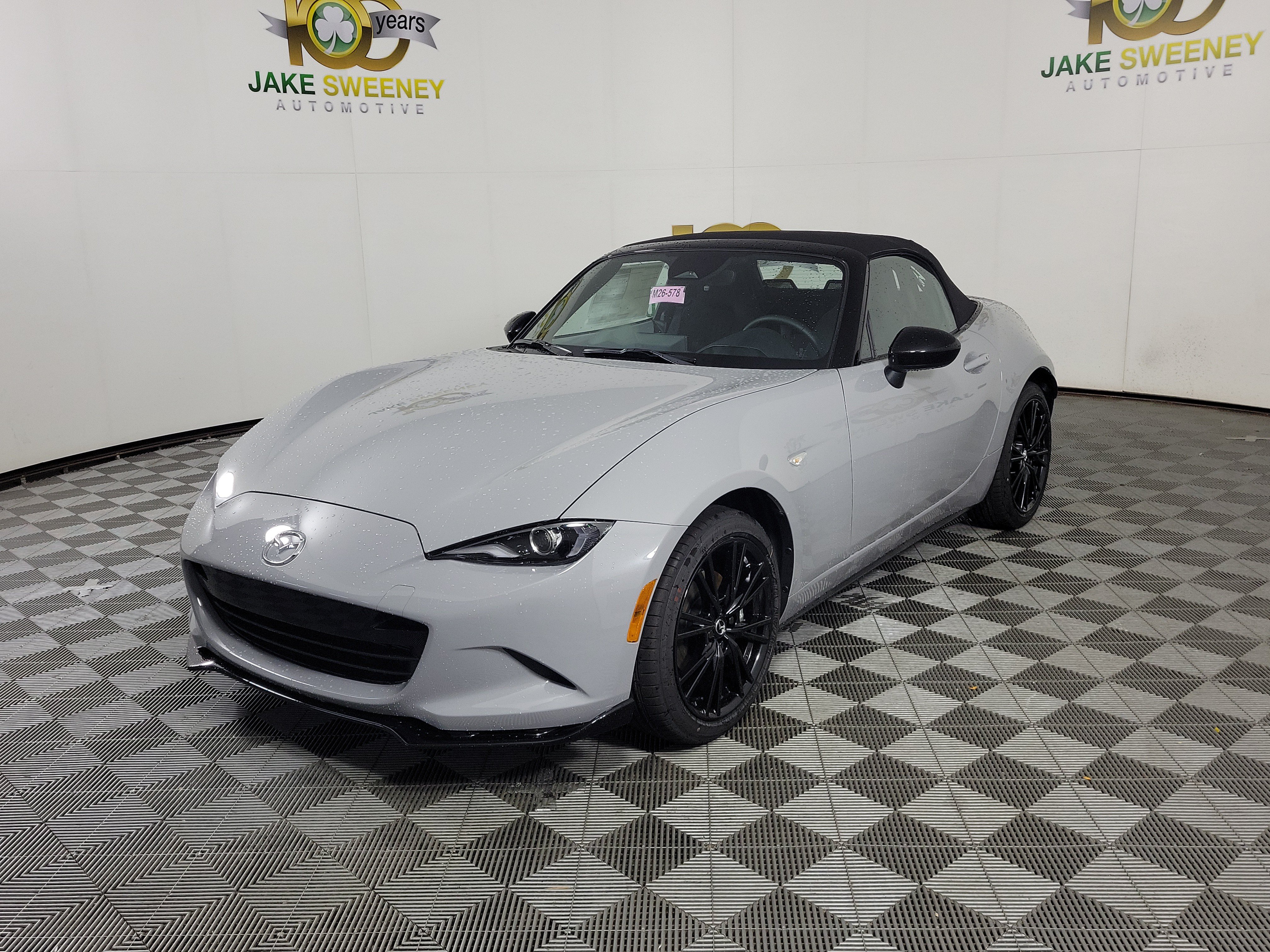 New 2026 MAZDA MX-5 Miata Club w/ Weather Package RWD image 4