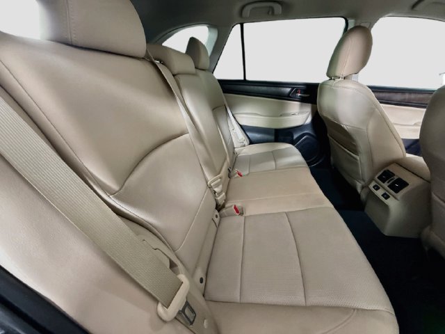 Used 2017 Subaru Outback 2.5i Limited AWD/4WD image 26