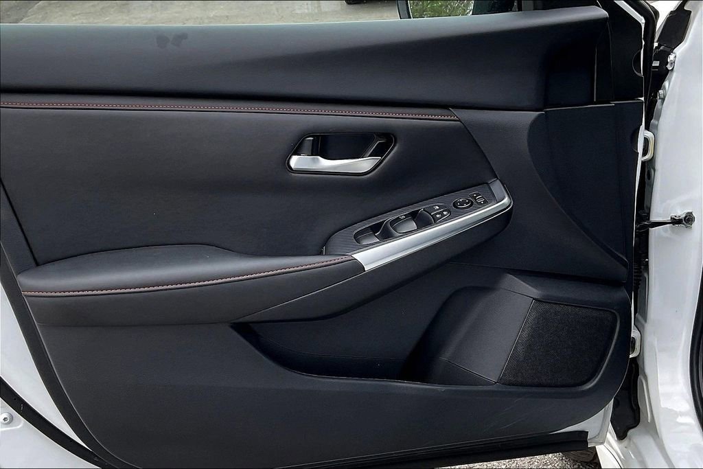 Used 2025 Nissan Sentra SR image 18