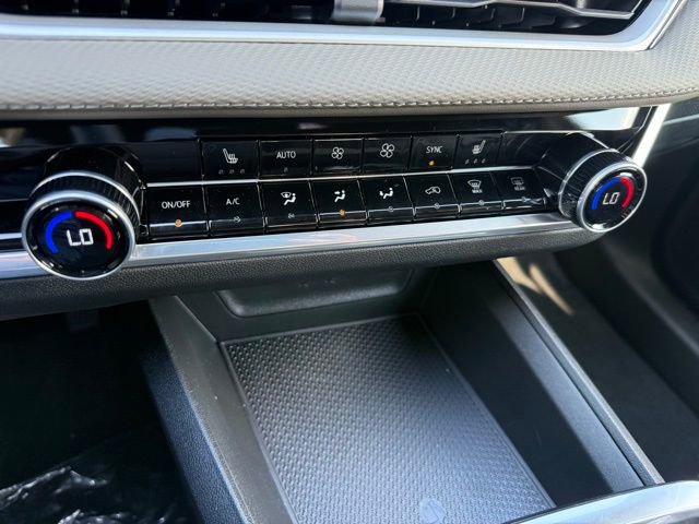 New 2026 Chevrolet Equinox LT image 24