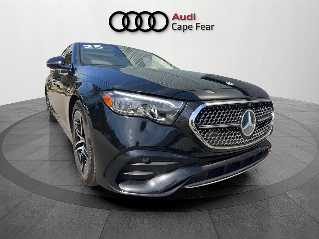 Used 2025 Mercedes-Benz E 350 4MATIC Sedan image 7