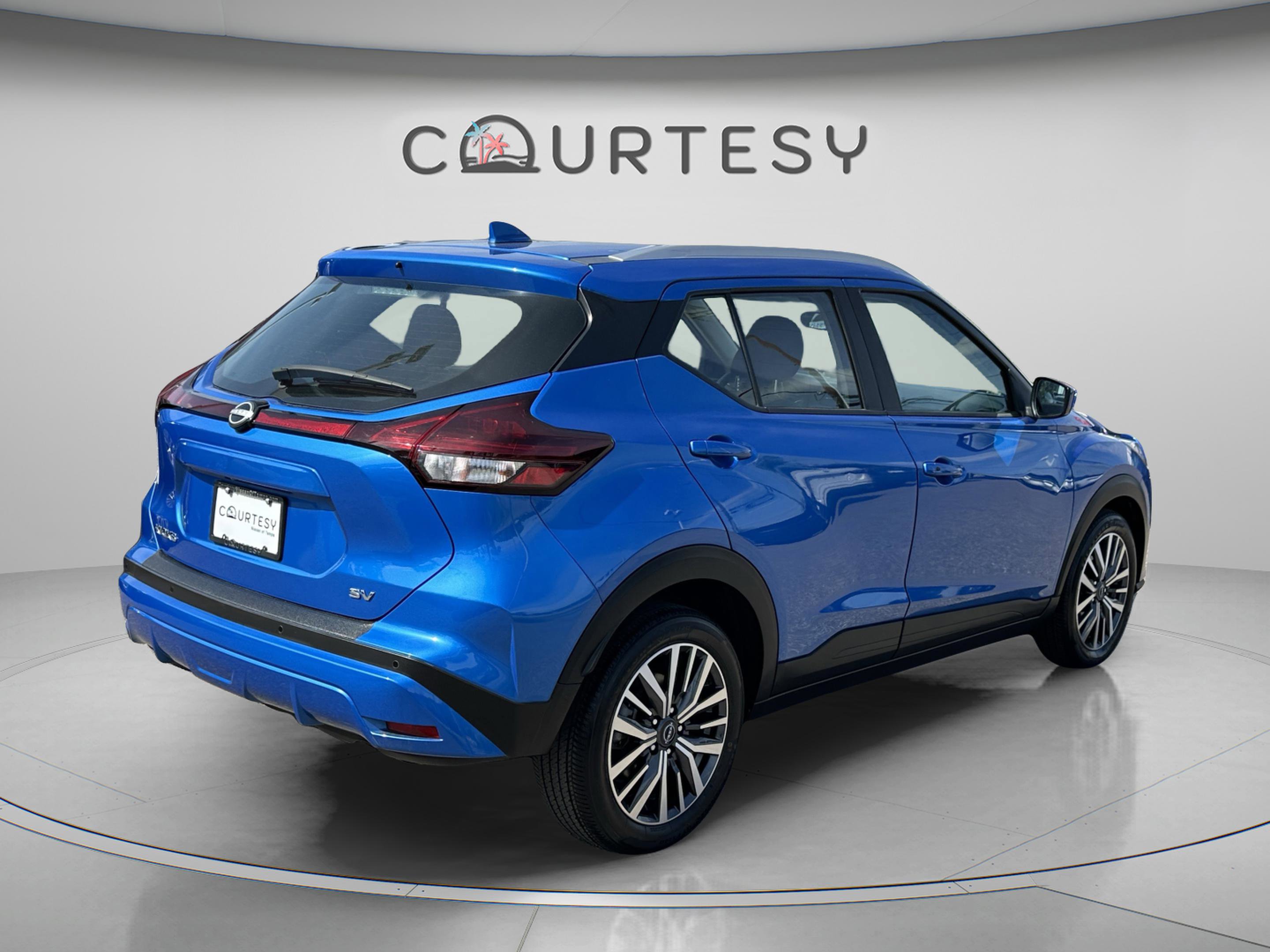 Certified 2024 Nissan Kicks SV image 7