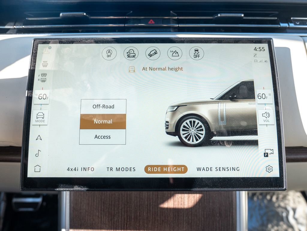 Certified 2024 Land Rover Range Rover Long Wheelbase SE image 28