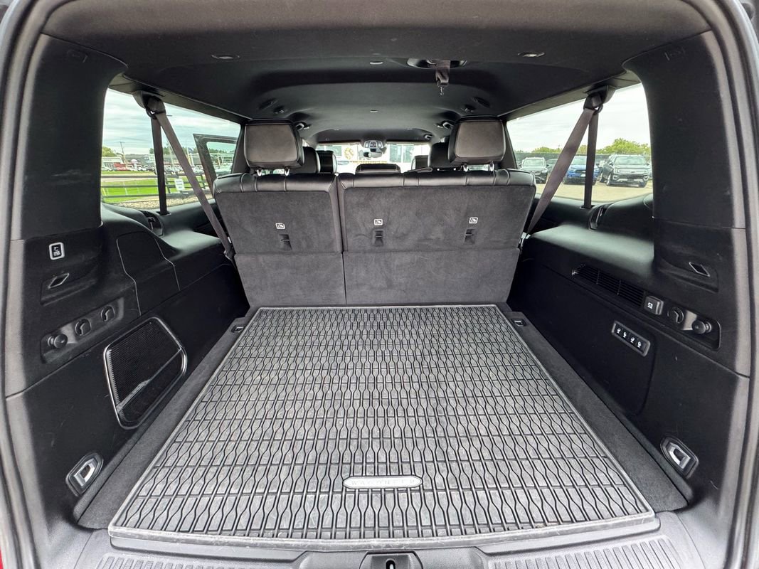Used 2024 Jeep Wagoneer L Series II w/ Flexible Seating Group image 25