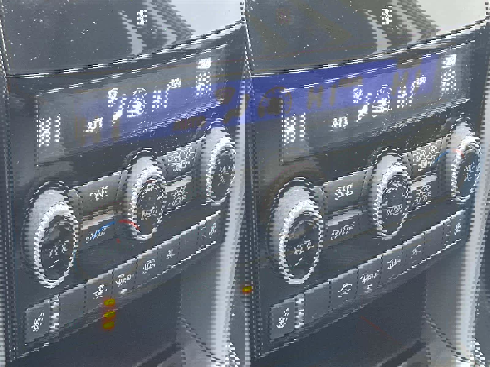 Certified 2022 Subaru Ascent Premium w/ Convenience Package image 24