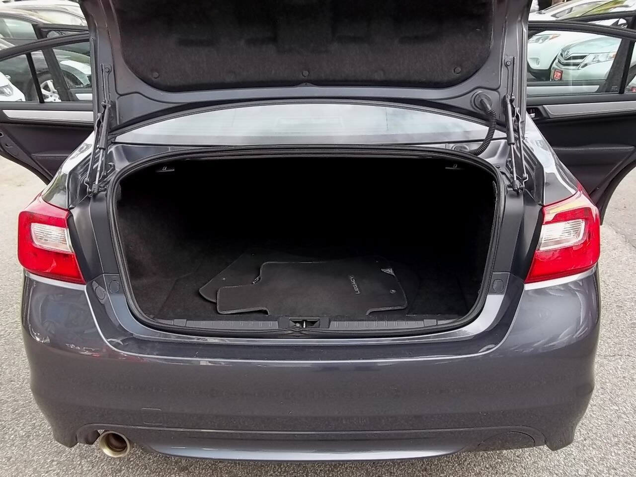 Used 2015 Subaru Legacy 2.5i Premium AWD/4WD image 27