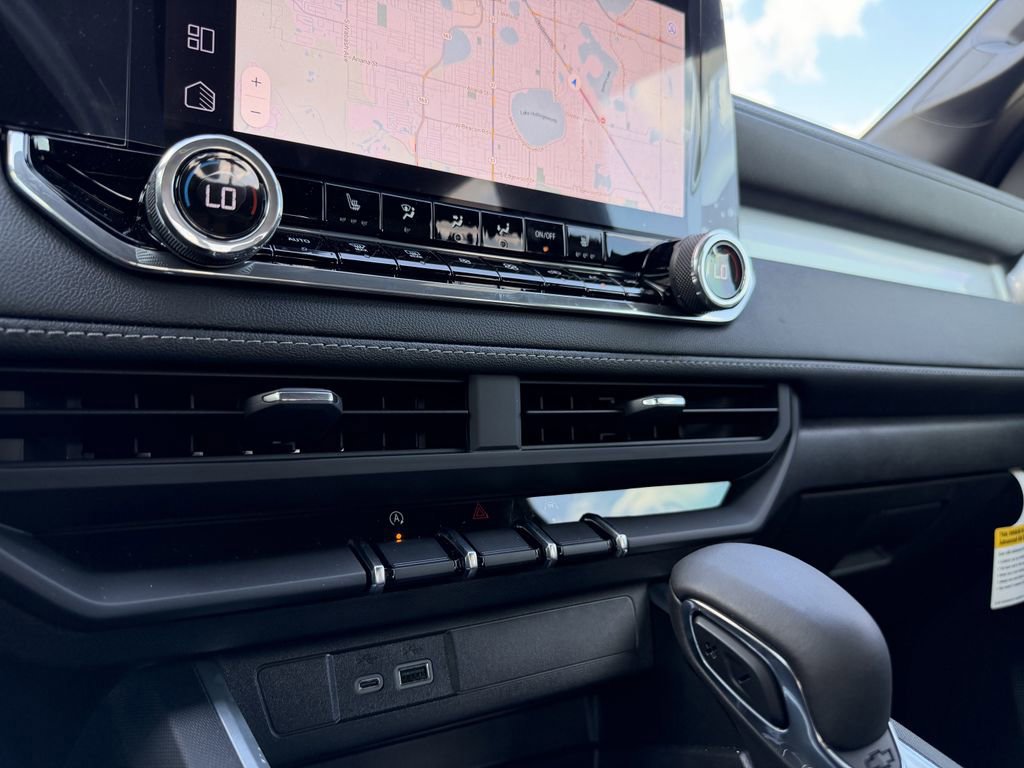 New 2026 Chevrolet Colorado LT w/ LT Convenience Package image 17