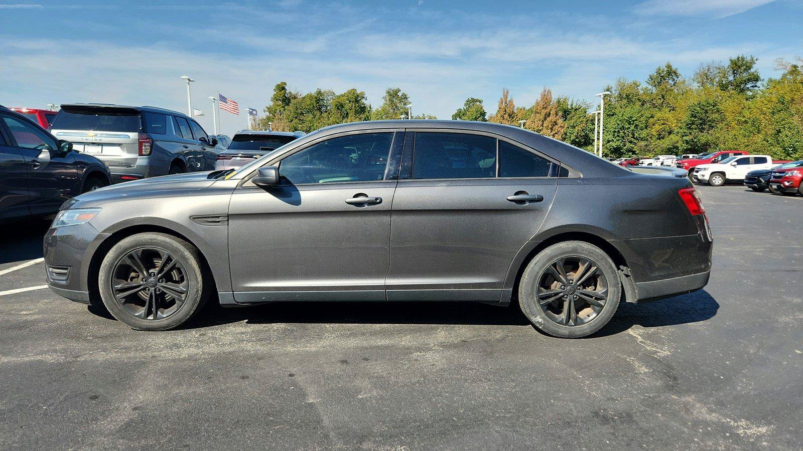 Used 2015 Ford Taurus SEL w/ Equipment Group 201A FWD image 5